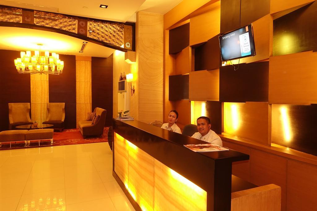 Luxury Condo At Forbeswood Parklane The Fort Bgc Makati City Kültér fotó