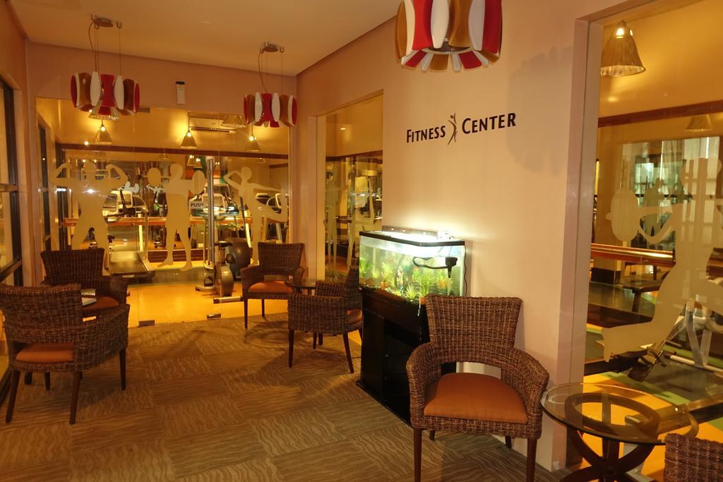 Luxury Condo At Forbeswood Parklane The Fort Bgc Makati City Kültér fotó